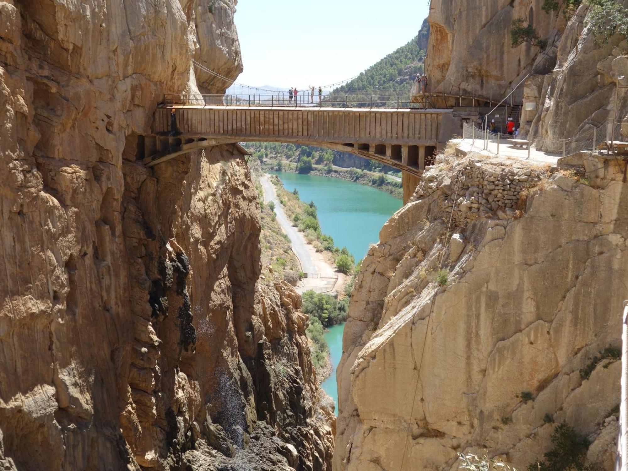 Atico Guadalhorce - Mirador Privado Con Barbacoa Y Solarium Appartement Alora Buitenkant foto
